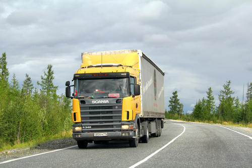 跑物流专线的卡车休息时该怎么保养？
